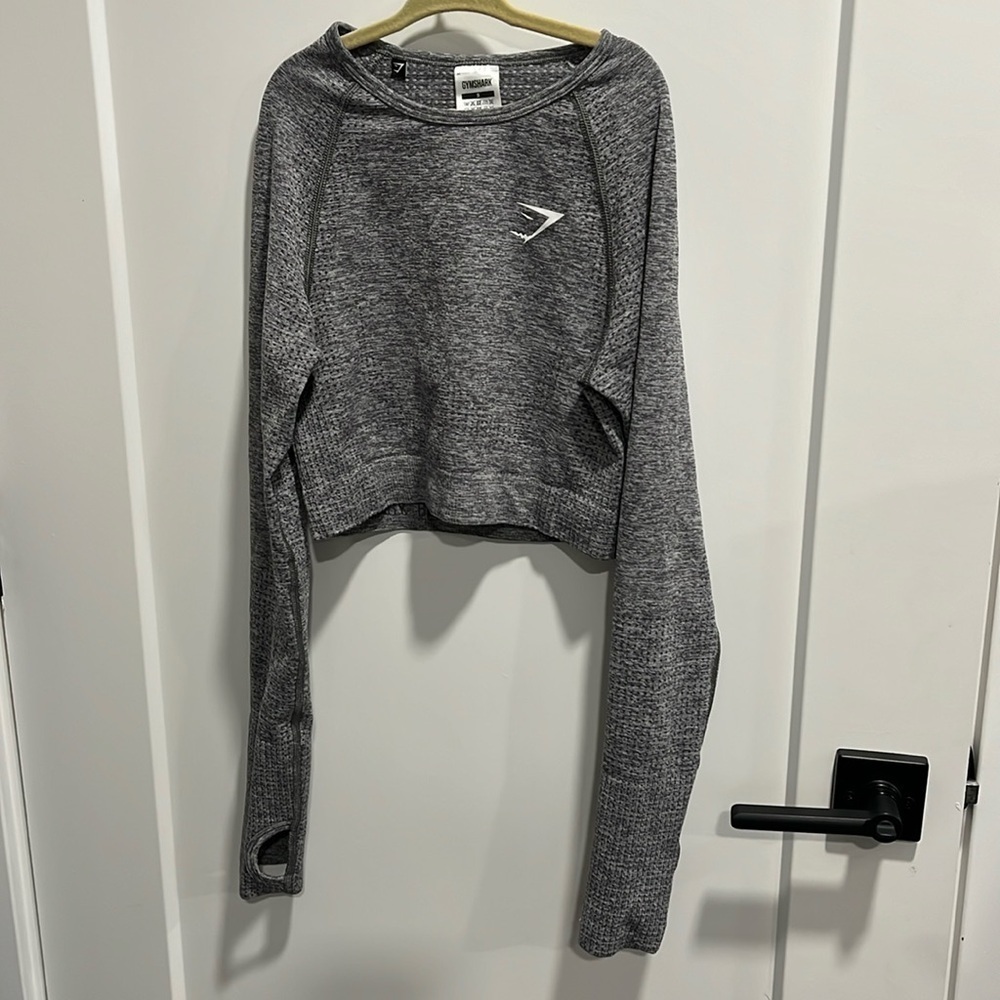 Gymshark Crop Vital Grey Seamless Long Sleeve Body Fit Top w/ Thumb Holes EUC - Picture 4 of 11